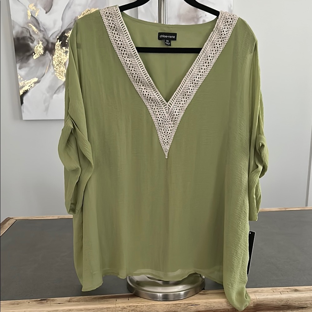 NWT Green w/Cream Embellished crochet neckline